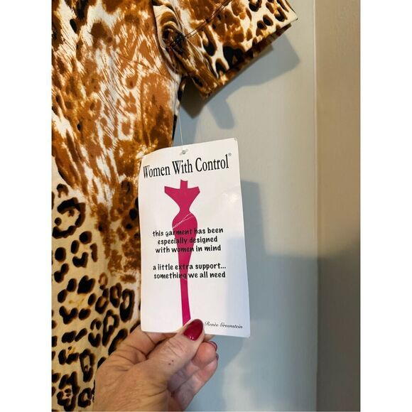 Renee Greenstein Size S Animal Print Tee Shirt Dress Flattering Shaping Cheetah - Picture 7 of 9